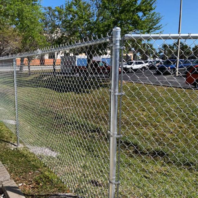 Chain Link Fence - Best Security Metal Fence Manufacturer